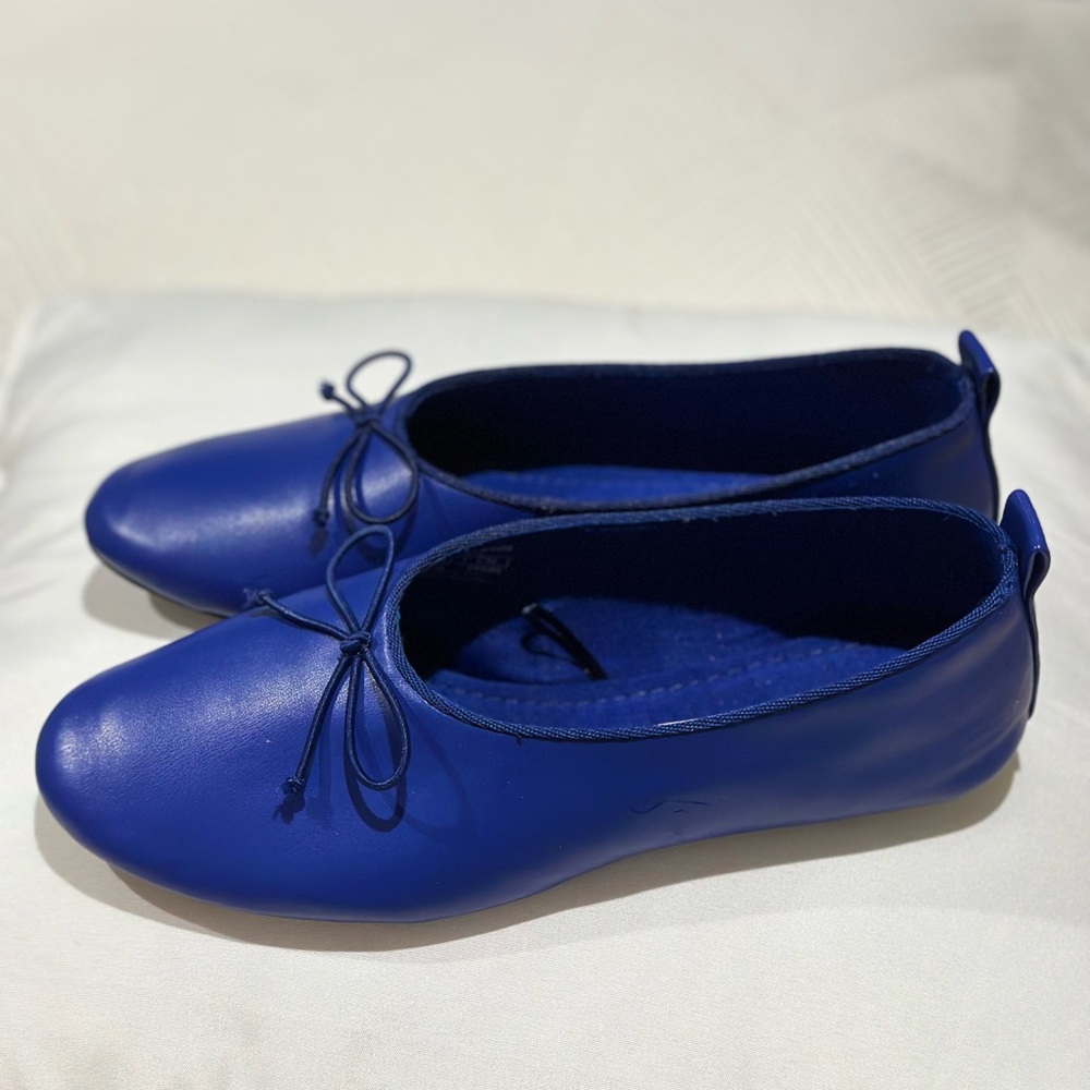 Zara Blue Flats with Bow Detail - Picture 2 of 8